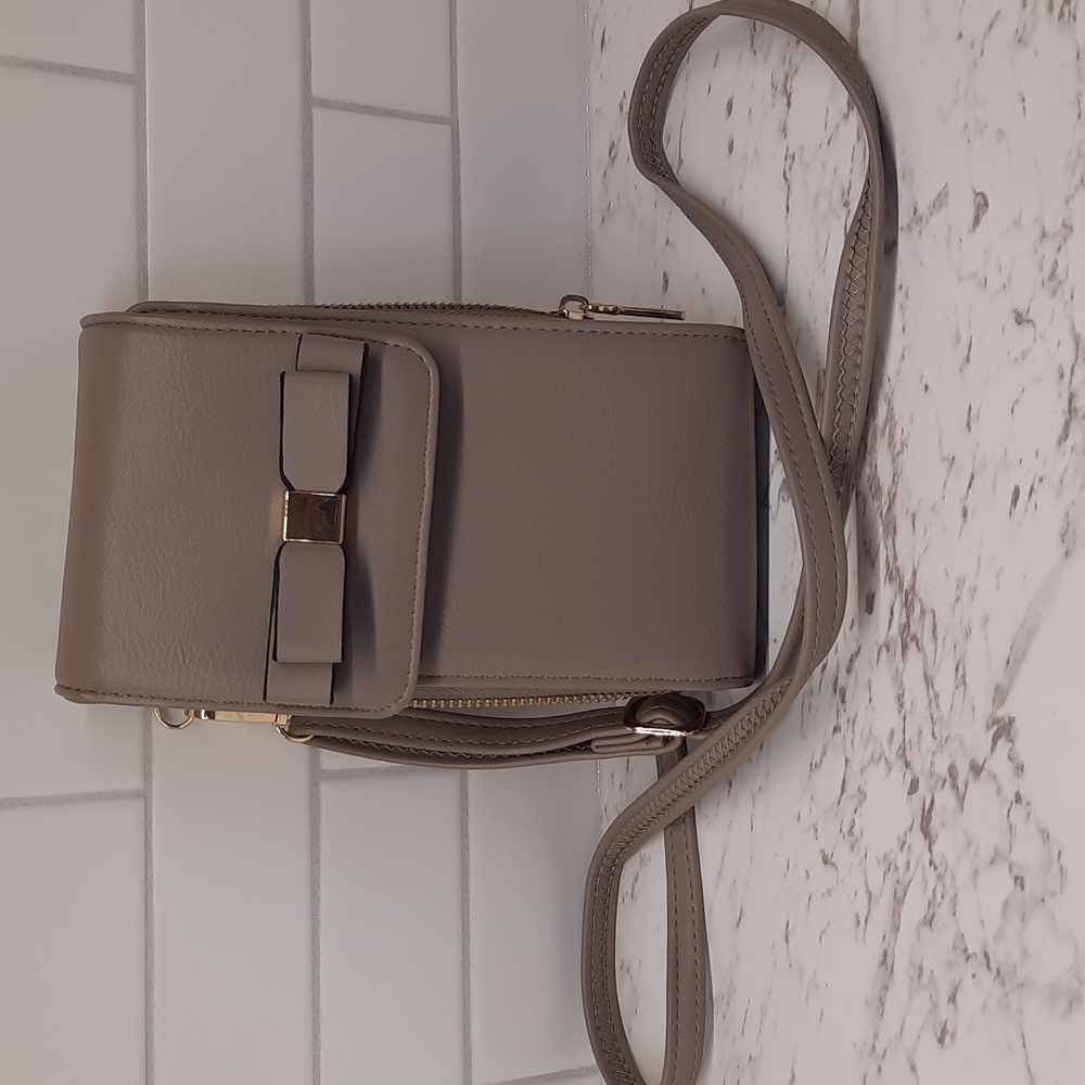 Women's cross body phone bag
